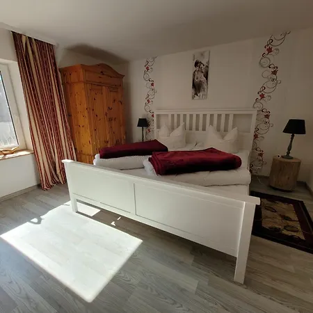 500m Zum Apartment Vollrathsruhe